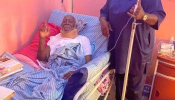 Ex-Governor, Olunloyo Dies, Makinde, Family Mourn Images 4